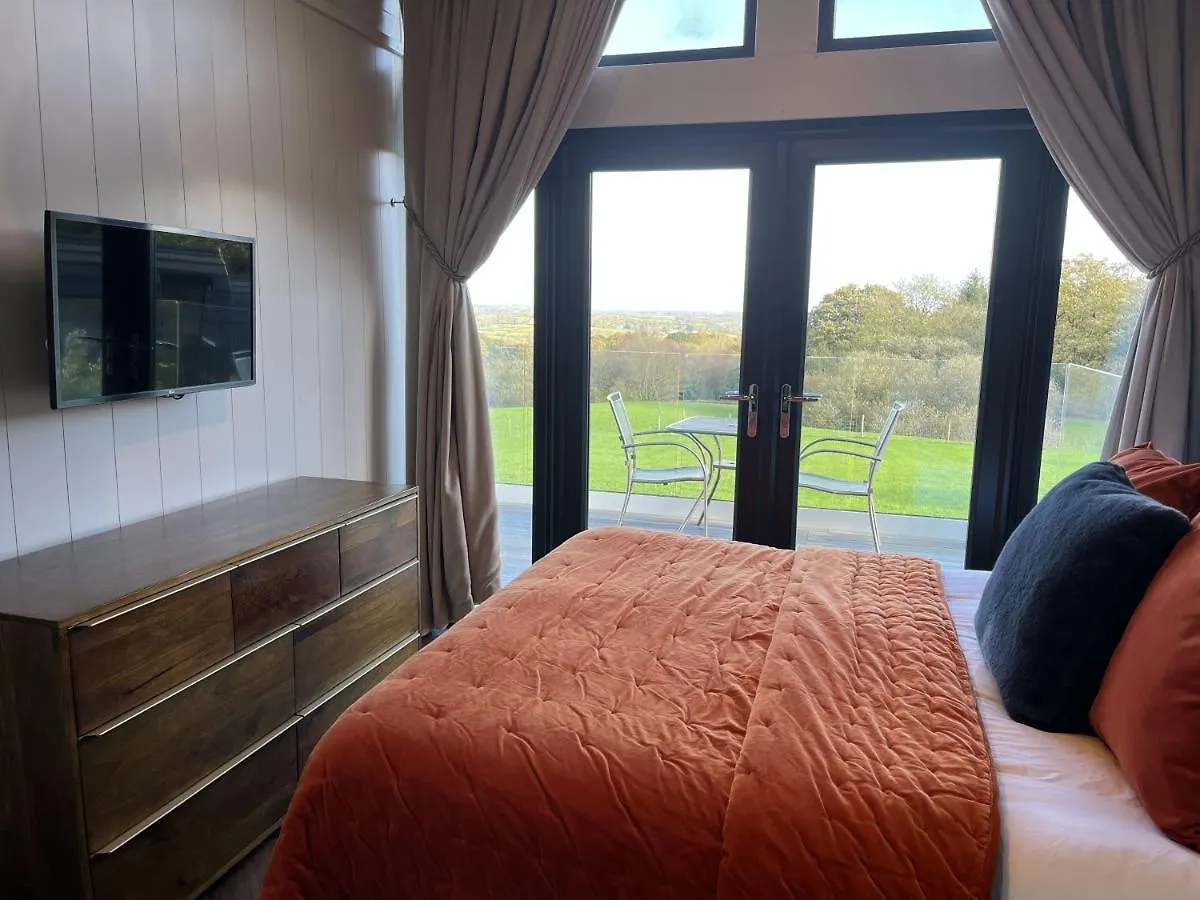Semesterbostad Warren Farm Retreat - Pod 1, Pod 2, And The Lodge By Ssw Cardiff Storbritannien